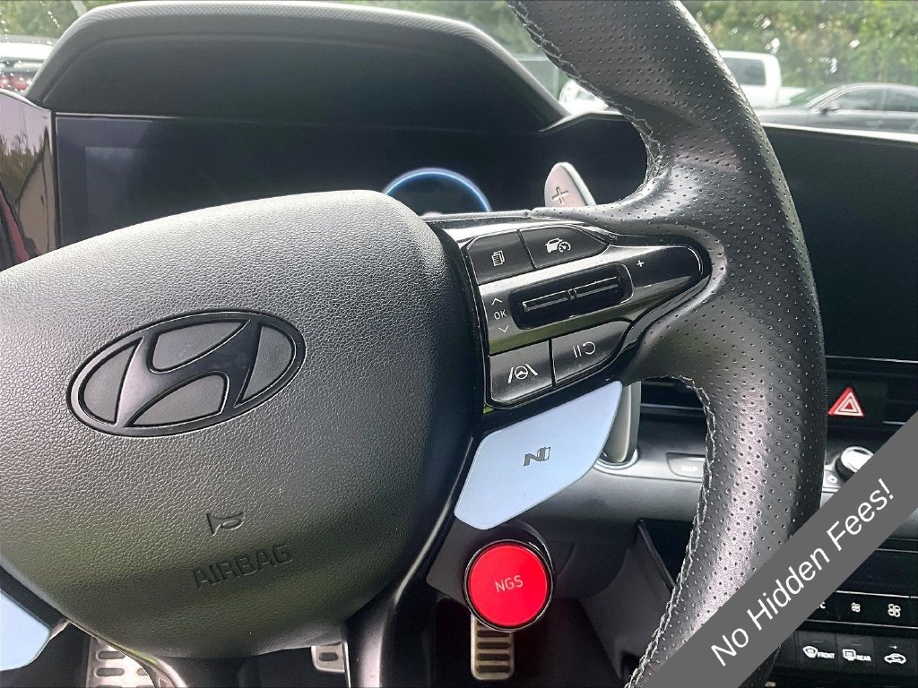 Used 2024 Hyundai Elantra N FWD image 17