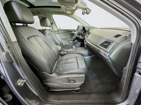 Used 2018 Audi Q5 2.0T Premium w/ Convenience Package image 32