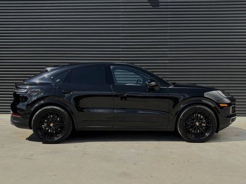 Certified 2026 Porsche Cayenne image 8