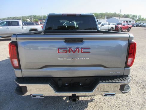 New 2026 GMC Sierra 1500 SLE AWD/4WD image 5