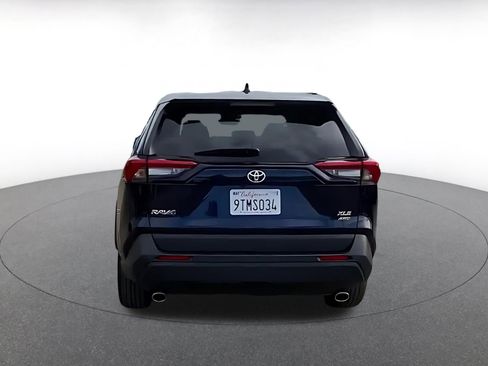 Used 2025 Toyota RAV4 XLE image 12