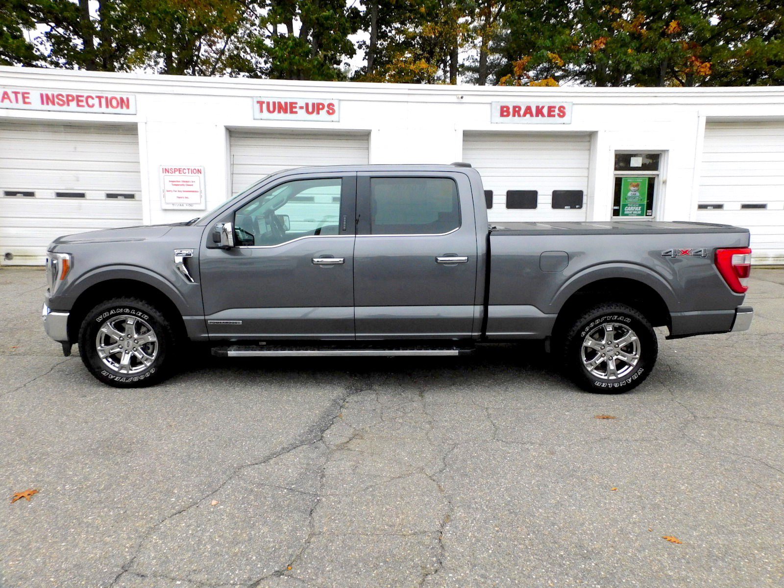 Used 2021 Ford F150 Lariat w/ Equipment Group 502A High AWD/4WD image 2