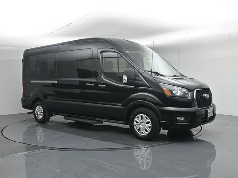 Used 2024 Ford Transit 350 XLT image 25