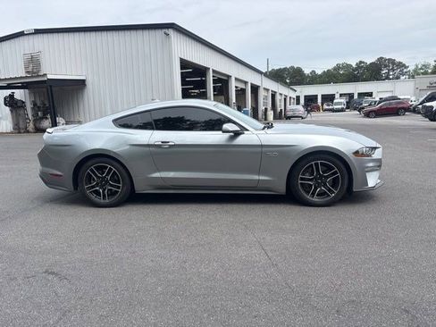 Used 2021 Ford Mustang GT RWD image 8