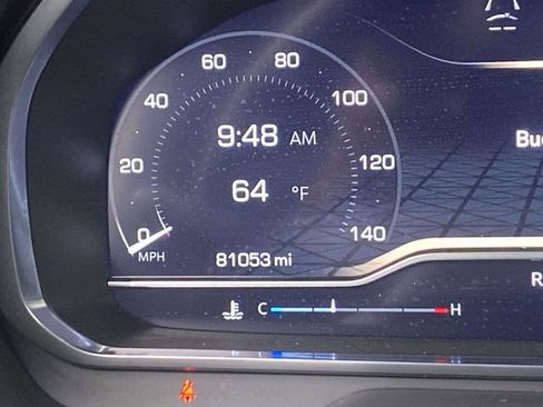 Used 2023 GMC Yukon SLT w/ SLT Luxury Package image 28