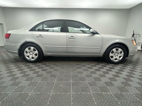 Used 2009 Hyundai Sonata GLS image 6