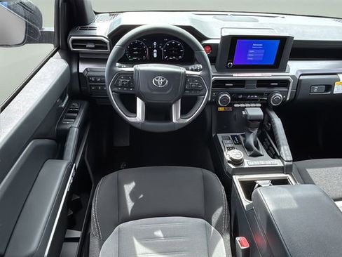 New 2026 Toyota 4Runner TRD Off-Road AWD/4WD image 15