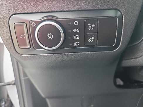 Certified 2025 Ford Escape Platinum image 20