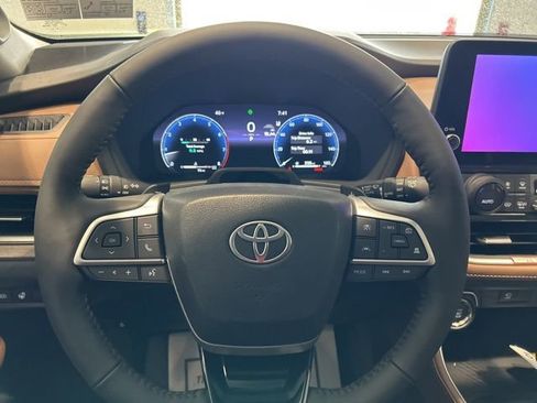 New 2026 Toyota Grand Highlander AWD image 11