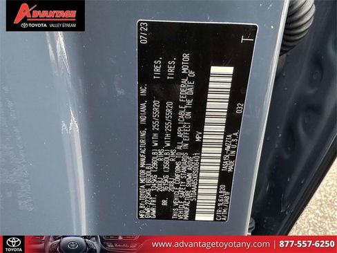 Used 2024 Toyota Grand Highlander Platinum image 24