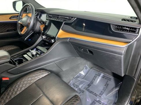 Used 2022 Jeep Grand Cherokee L Summit w/ Advanced Protech Group IV image 23