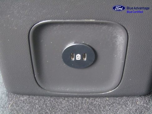 Certified 2025 Ford Escape Platinum AWD/4WD image 36