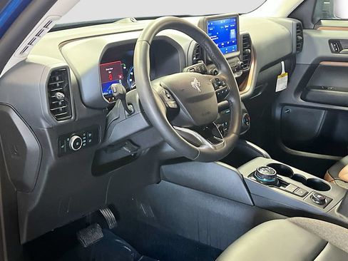 Used 2024 Ford Bronco Sport Outer Banks w/ Tech Package AWD/4WD image 9