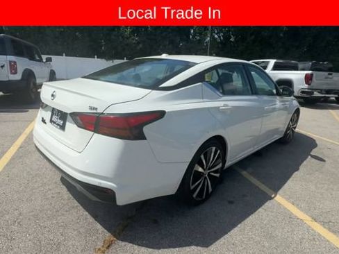 Used 2022 Nissan Altima 2.5 SR FWD image 8