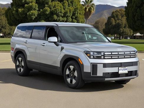 New 2026 Hyundai Santa Fe SE image 4