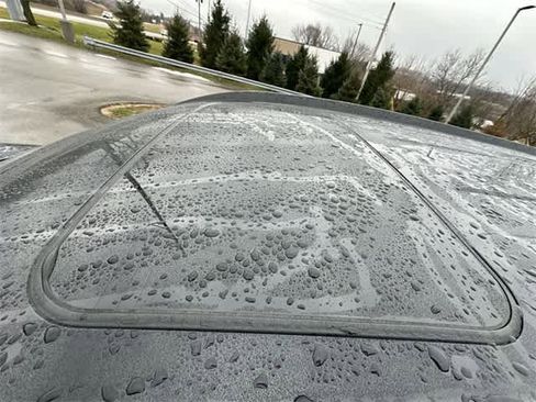 Used 2023 Toyota Corolla Cross LE image 6