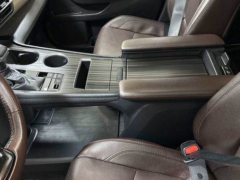 Certified 2021 Toyota Sienna Platinum image 23