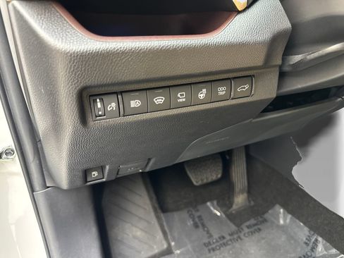 Used 2025 Toyota RAV4 Limited w/ Advanced Technology Package AWD/4WD image 56