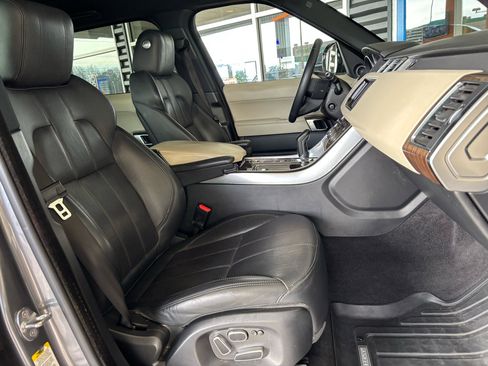 Used 2014 Land Rover Range Rover Sport HSE image 24