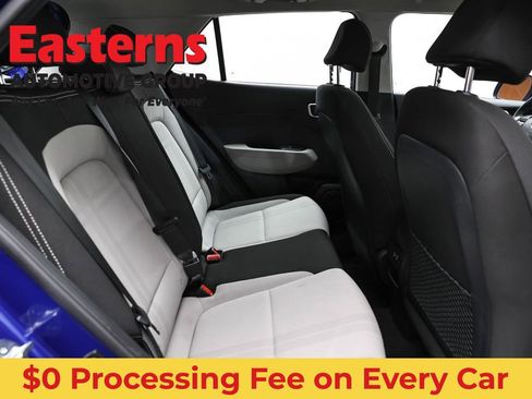 Used 2024 Hyundai Venue SEL FWD image 22
