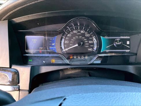 Used 2014 Lincoln MKS AWD w/ Equipment Group 201A image 25