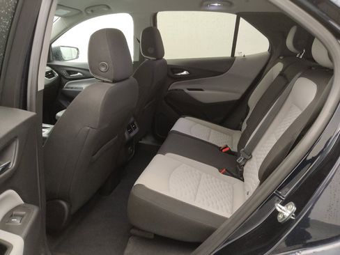 Used 2020 Chevrolet Equinox LS w/ LS Convenience Package AWD/4WD image 18