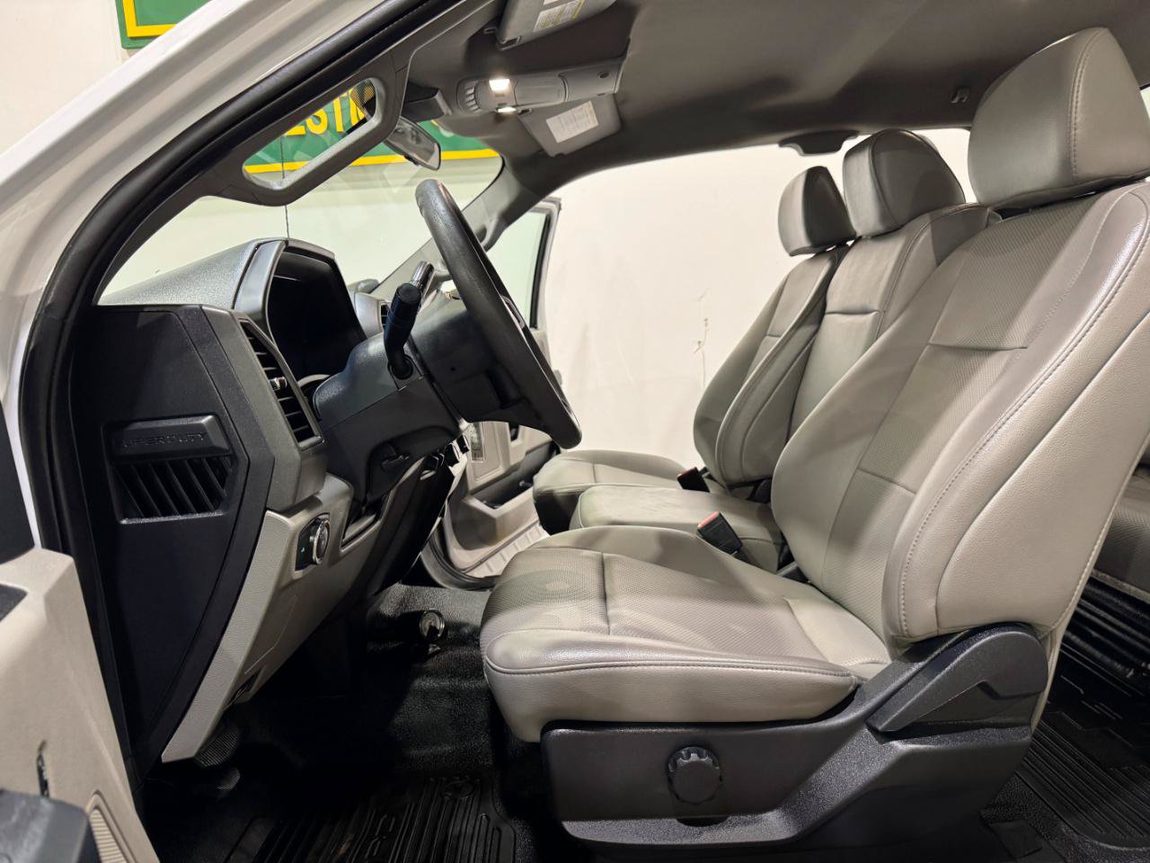Used 2022 Ford F250 XL w/ Power Equipment Group RWD image 13