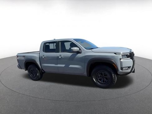 Used 2026 Nissan Frontier PRO-4X AWD/4WD image 2