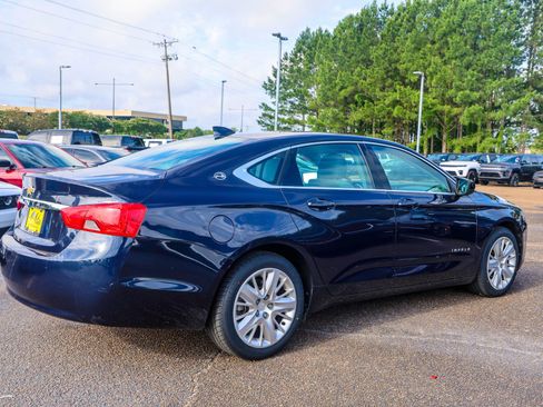 Used 2017 Chevrolet Impala LS FWD image 6