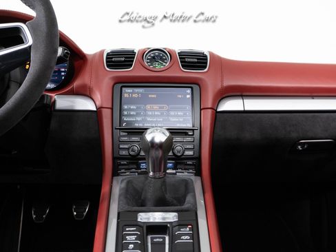 Used 2016 Porsche Boxster Spyder image 24