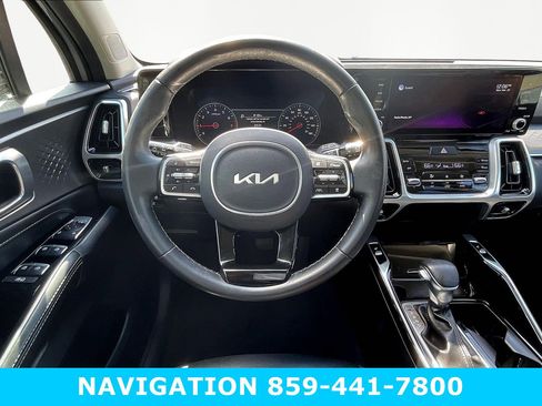 Used 2022 Kia Sorento SX image 9