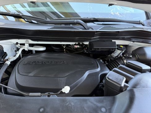 Used 2022 Honda Pilot Sport image 40