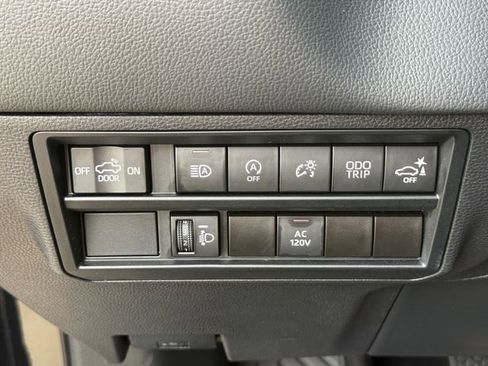 Used 2023 Toyota Tundra Limited w/ Power Package AWD/4WD image 21