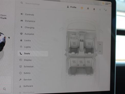 Used 2024 Tesla Model Y Long Range image 18