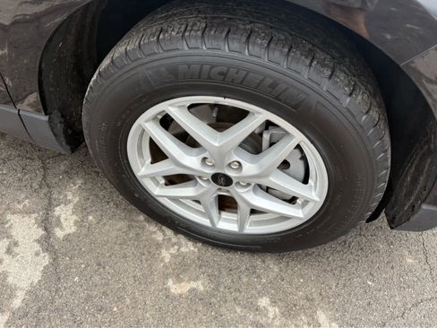 Used 2024 Ford Edge SEL image 4