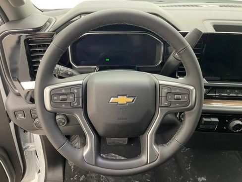 New 2026 Chevrolet Silverado 1500 LT AWD/4WD image 11