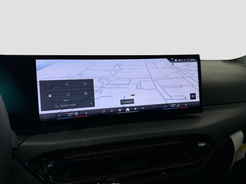 Certified 2025 BMW 330i Sedan w/ Convenience Package image 13