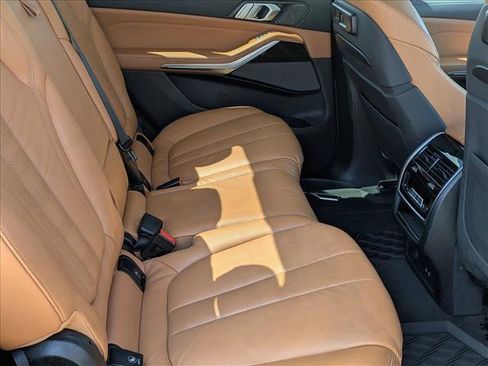 Used 2019 BMW X7 xDrive40i w/ Premium Package AWD/4WD image 23