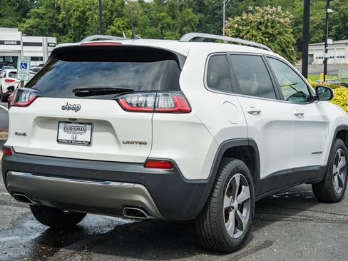 Used 2019 Jeep Cherokee Limited AWD/4WD image 4