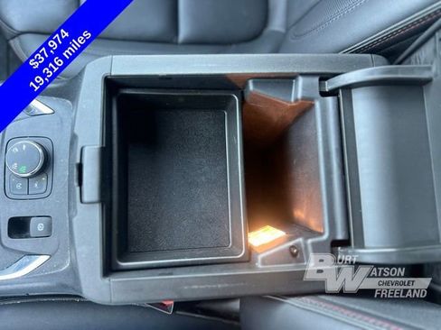 Used 2023 Chevrolet Traverse RS w/ LPO, Floor Liner Package image 19