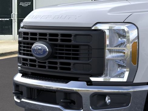 New 2026 Ford F250 XL w/ FX4 Off-Road Package image 17