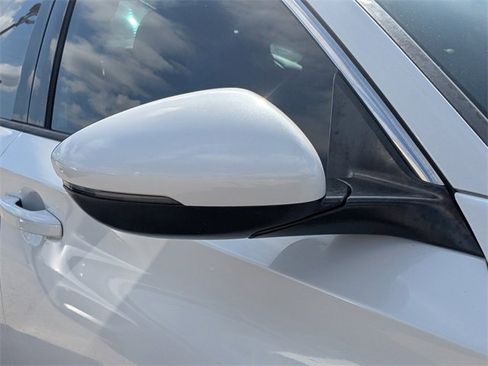 Used 2018 Honda Accord EX-L image 10