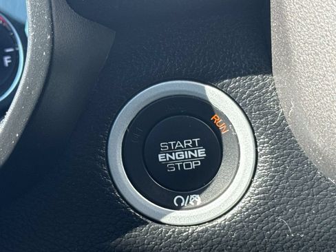 Used 2020 RAM 1500 Big Horn AWD/4WD image 17