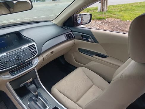 Used 2015 Honda Accord LX image 11