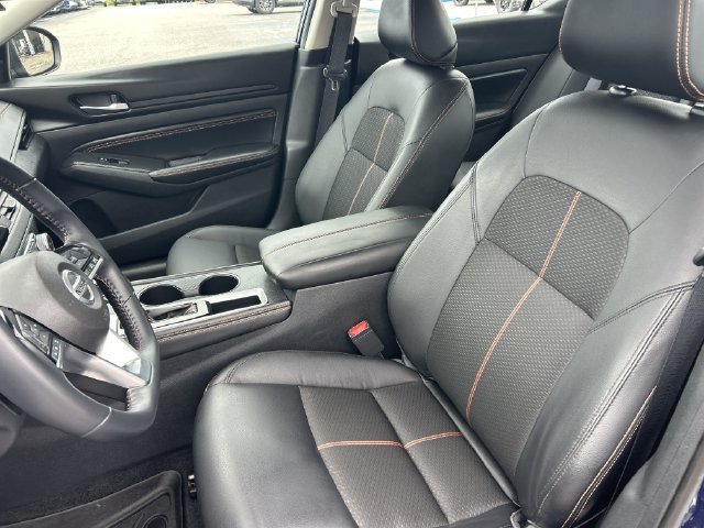 Used 2020 Nissan Altima 2.5 SR w/ Premium Package FWD image 10