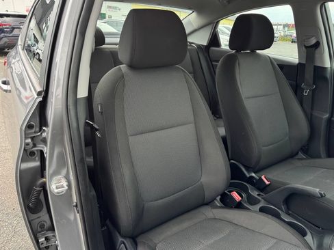 Used 2022 Hyundai Accent SE FWD image 24