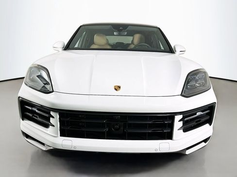 New 2026 Porsche Cayenne Coupe AWD/4WD image 6