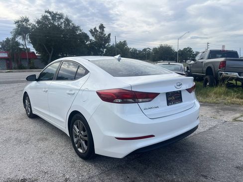 Used 2017 Hyundai Elantra Value Edition w/ Cargo Package FWD image 6