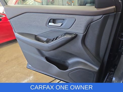 Used 2023 Nissan Rogue SV FWD image 27