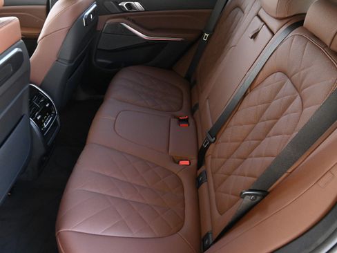 Used 2026 BMW X5 xDrive40i w/ Climate Comfort Package AWD/4WD image 13